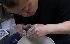 荒木さんの制作作業